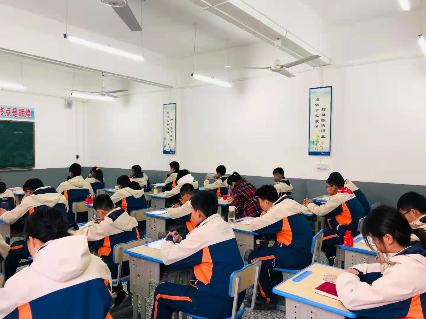 选择廊坊正规叛逆孩子特训学校怎么样(图1)